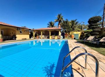 Casa · 390m² · 7 Quartos · 4 Vagas · Casa com piscina, 5 suítes, área gourmet e casa de caseiro no Guaiúba!