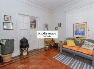 Casa · 286m² · 7 Quartos · Casa Residencial à venda no Flamengo (RJ) – Próxima ao metrô – 7 quartos (1 suíte)