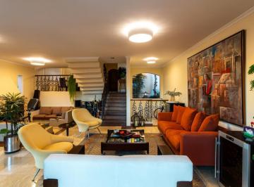 bf73722b-4c74-46e0-a00f-e63d42438aa8 · Excelente casa para venda em Vila Romana com 3 quartos, sendo 1 suíte, 282m²