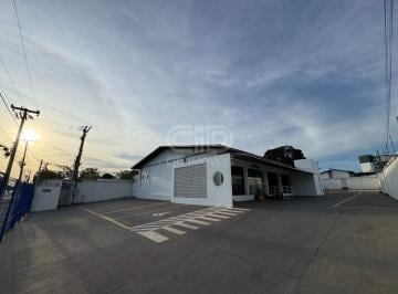 Comercial · 467m² · 5 Vagas · Espaço comercial com aproximadamente 467m² na Av. Filinto Muller