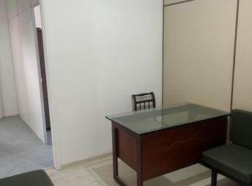 Comercial · 73m² · 3 Quartos · Excelente Oportunidade em Copacabana: Imóvel Versátil (Residencial ou Comercial) na Praça Sarah Kubi