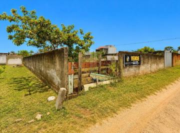 Terreno · 360m² · Terreno em Piçarras - Guaratuba, PR