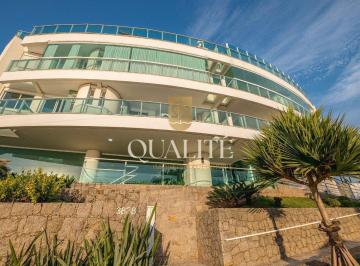 Apartamento · 210m² · 4 Quartos · Apartamento à venda - em Cacupé