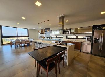 Casa · 548m² · 5 Quartos · 4 Vagas · Casa com 5 Suítes, Sauna e Piscina, 548 m² - venda ou aluguel no Urbanova - São