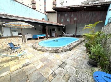 Casa · 93m² · 5 Quartos · 4 Vagas · Casa 5 dormitorios sendo 2 suítes no bairro Caiçara em Praia Grande.