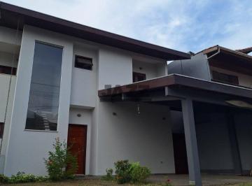 Casa · 250m² · 3 Quartos · 2 Vagas · Casa em condomínio.Viva com Conforto e Exclusividade no Urbanova
