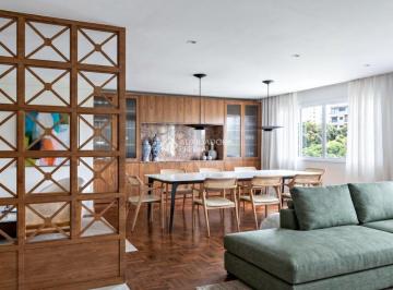 Apartamento · 156m² · 3 Quartos · 2 Vagas · Apartamento de 3 dormitórios sendo 1 suíte, no bairro Bom Fim, Porto Alegre - RS.