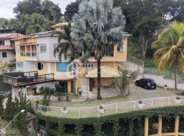 Casa · 4 Quartos · 4 Vagas · Casa de Alto Padrão em Pendotiba com 4 Suítes, Lazer Completo e Cercada pela Natureza