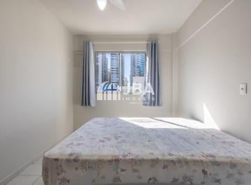 01 · Apartamento à venda - no Centro