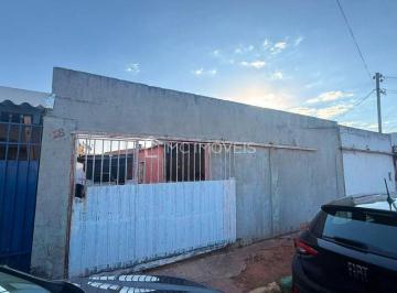 Casa · 225m² · 5 Quartos · 4 Vagas · Imóvel com 3 Residências à Venda na QR 510 Conjunto 17 | 225 m² | Excelente para Investidores