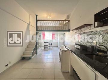Apartamento · 25m² · 1 Quarto · Kitnet Iluminada com Mezanino no Flamengo