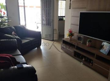 Casa · 184m² · 4 Quartos · 4 Vagas · Oportunidade - Casa Condomínio - Jardim das Flores - Residencial Jardim das Flores - 4 Dormitórios -