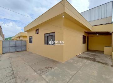 Casa · 57m² · 2 Quartos · 1 Vaga · Casas com 02 quartos disponível para locação no bairro Custódio Pereira.
