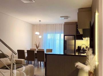 Casa · 116m² · 3 Quartos · 2 Vagas · Sobrado à venda no bairro Espinheiros - Joinville/SC
