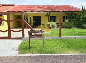 Casa · 185m² · 4 Quartos · 1 Vaga · Casa próxima do mar em Nova Tramandaí - Tramandaí/RS