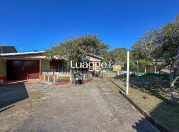 Casa · 80m² · 3 Quartos · 3 Vagas · Casa no Balneário de Pinhal de 3 dormitórios e amplo pátio