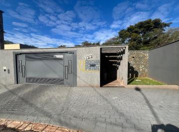 Casa · 200m² · 3 Quartos · 2 Vagas · Casa a venda com piscina em Ilha Solteria.