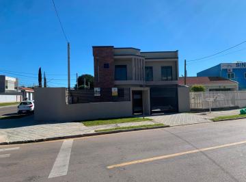 Casa · 135m² · 3 Quartos · 4 Vagas · Sobrado de Esquina Alto Padrão no Bairro Estação em Araucária | 3 Quartos e Suíte