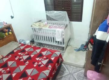 Casa · 199m² · 5 Quartos · 2 Vagas · Sobrado para venda em Bairro Inválido de 199.00m² com 5 Quartos e 2 Garagens
