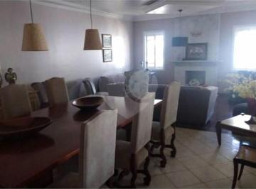 Casa · 340m² · 4 Quartos · 2 Vagas · Sobrado para venda em Bairro Inválido de 340.00m² com 4 Quartos, 1 Suite e 2 Garagens