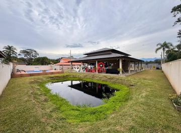 Casa · 295m² · 3 Quartos · 4 Vagas · Casa de campo no Guaraguaçu