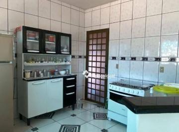 7b90417b3e16f7d039b5f008a805f504c81ede52 · vende se imóvel com excelente localização
