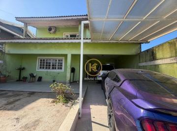 3001c02c5b5439d762a4f6dbc25dad25e3872804 · Sobrado com 4 dormitórios à 80 metros do mar a venda por R$ 500.000 - Jardim Icaraiba - Peruíbe/SP
