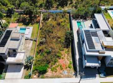 Terreno , Brasília · TERRENO DE 1.000M² ESCRITURADO E PLANO NO SETOR TORORÓ EM CONDOMÍNIO PRONTO PARA CONSTRUIR
