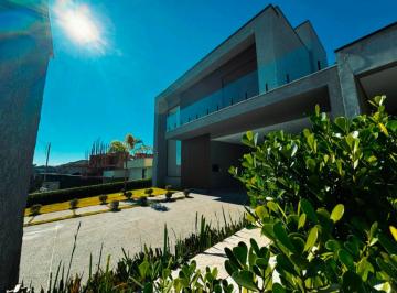 Casa de 3 quartos, Santana de Parnaíba · Casa com 3 quartos no Condominio Reserva Santa Ana em Santana de Parnaíba