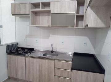 Apartamento de 2 quartos, Florianópolis · Apto térreo para alugar anual com 2 quartos 1 banheiro.