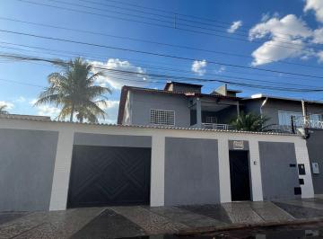 Casa · 281m² · 3 Quartos · 4 Vagas · Sobrado à Venda no Setor Vila Lucy | Goiânia - GO