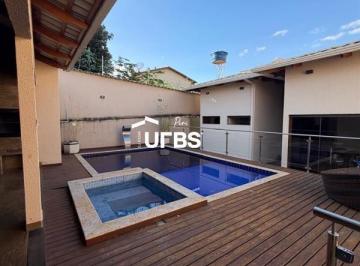 Casa · 230m² · 4 Quartos · 3 Vagas · Casa Térrea à Venda - Bairro Santa Luzia | Pirenópolis - GO