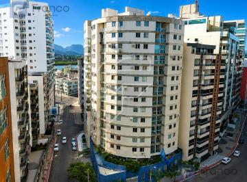 Foto 11 · Apartamento à venda no Centro de Guarapari-ES: 2 quartos, 1 sala, 1 banheiro, 51,00 m² de área.