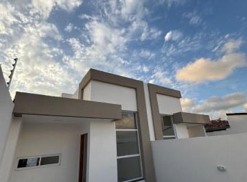 Casa de 2 quartos, João Pessoa · Casa no Alto do Mateus
Moderna, projetada e com excelente aproveitamento de espaço