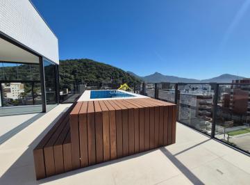 Piscina · Cobertura Duplex entre Caiobá e Praia Mansa