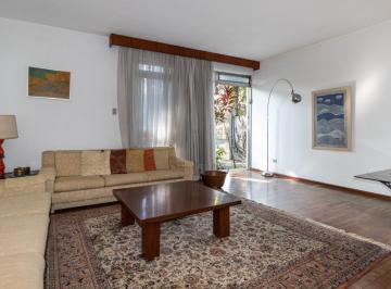 Casa · 209m² · 5 Quartos · 2 Vagas · Sobrado para venda em Moema com 5 quartos, sendo 1 suíte, 209m²