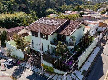 Casa · 514m² · 4 Quartos · 4 Vagas · Sobrado para venda em Jardim Itália com 4 quartos, sendo 2 suítes, 514m²