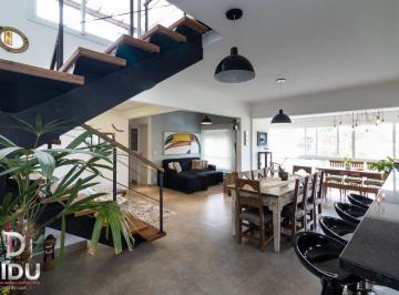 Apartamento · 184m² · 3 Quartos · 3 Vagas · Apartamento para venda em Chácara Pavoeiro com 3 quartos, sendo 2 suítes, 184m²