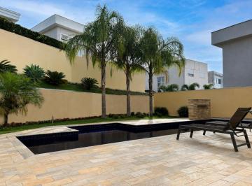 Casa · 300m² · 3 Quartos · 4 Vagas · Casa em condomínio para venda com 3 quartos, sendo 3 suítes, 300m²
