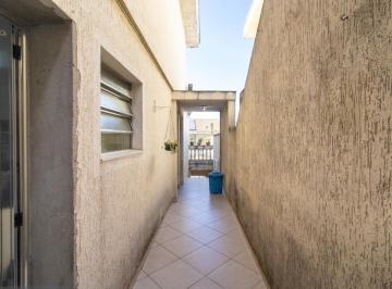 914c9bcb-eb6d-4c85-83c5-2c5a3b535fa1 · Versátil sobrado para venda em Vila América com 3 quartos, 138m²