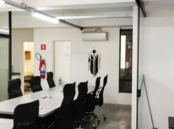 Comercial · 180m² · Sala comercial na Rua Santa Cruz, 541 - 1° andar inteiro • 180 m²