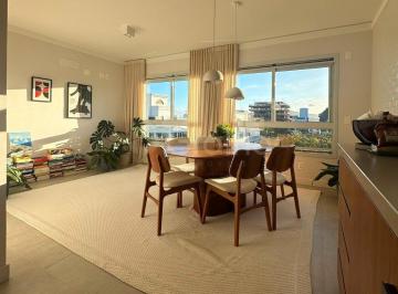 Apartamento · 107m² · 3 Quartos · 2 Vagas · Cobertura duplex com 3 dormitórios, 2 vagas e hobby-box localizada em Jurerê.