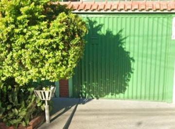 Casa · 125m² · 2 Quartos · 2 Vagas · Casa á venda Zona Leste 2 dormitórios 1 banheiro 2 vagas