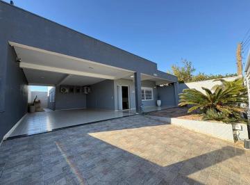 Casa · 174m² · 4 Quartos · 2 Vagas · 🌊 Casa mobiliada a apenas 50 metros do mar em Mariluz!