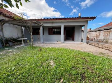 Casa · 130m² · 3 Quartos · 1 Vaga · Casa próxima ao mar em Imbé