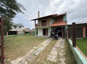 Casa · 200m² · 4 Quartos · Casa em Imbé