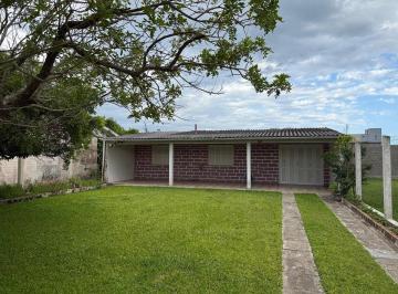 Casa · 100m² · 2 Quartos · Casa próxima ao mar em Imbé - Nordeste