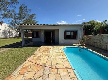 Casa · 180m² · 4 Quartos · 2 Vagas · Casa à venda em Imbé – Balneário Albatroz - A poucos passos do mar Exclusivo da Imobiliária