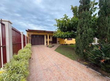 Casa · 140m² · 3 Quartos · 1 Vaga · Casa à venda em Imbé