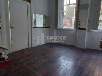 Comercial · 180m² · 4 Quartos · Casarão de 4 Quartos para Locação no Rio Comprido – Uso Comercial ou Residencial